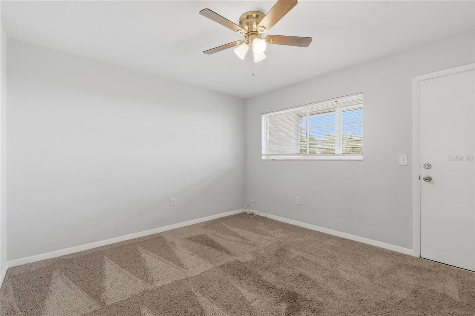 Image 19 of 52 For 1257 Drew Street 14