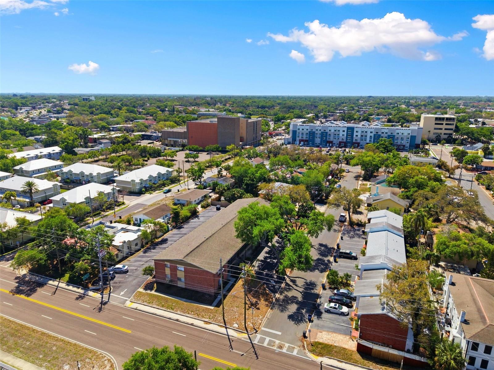 Image 39 of 52 For 1257 Drew Street 14