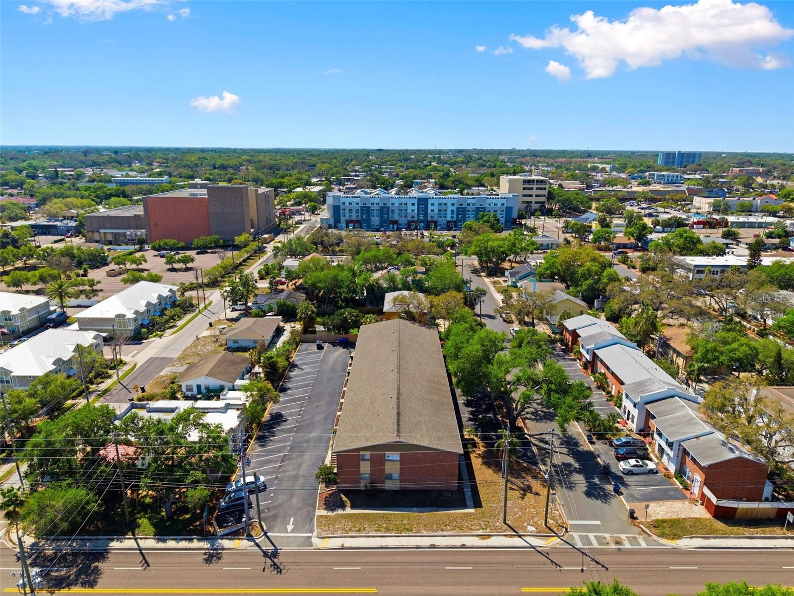 Image 40 of 52 For 1257 Drew Street 14