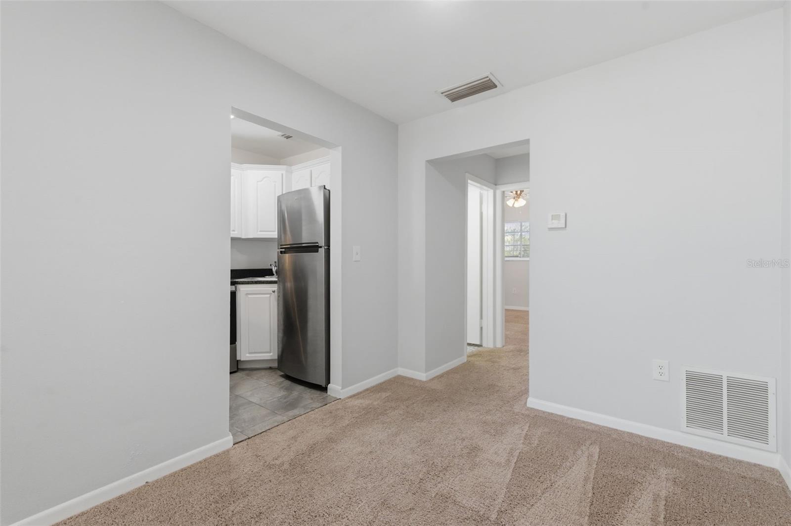 Image 5 of 52 For 1257 Drew Street 14