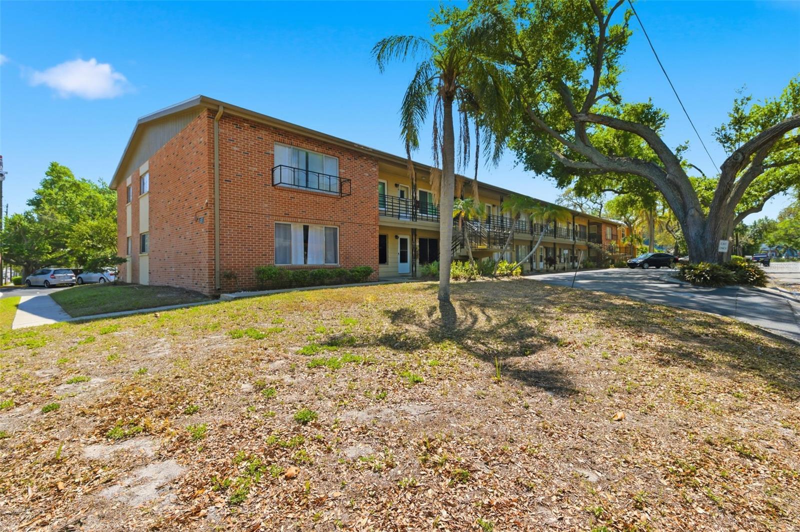 Image 52 of 52 For 1257 Drew Street 14