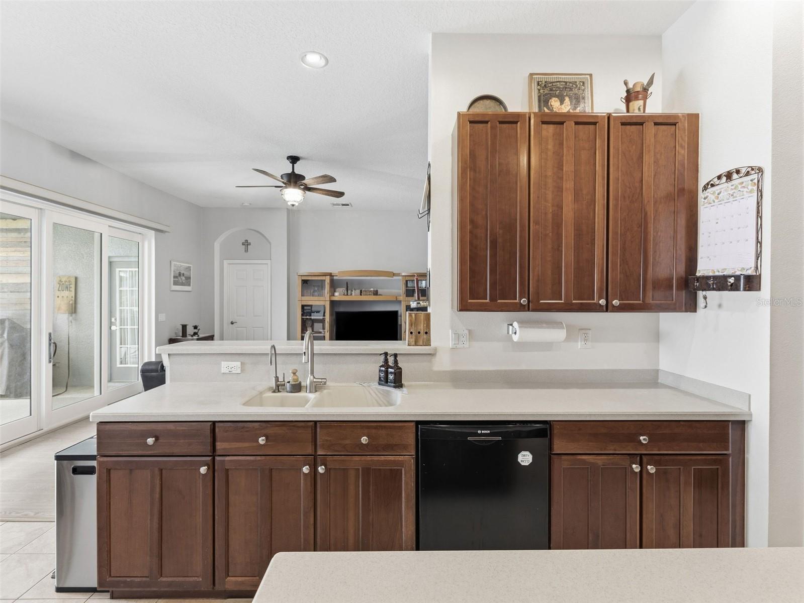 Image 11 of 53 For 22548 Cliffside Way