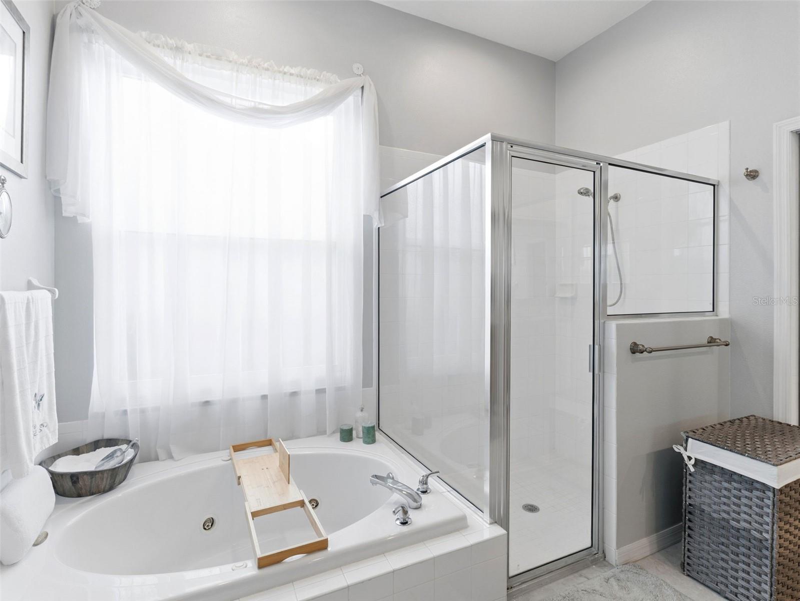 Image 21 of 53 For 22548 Cliffside Way