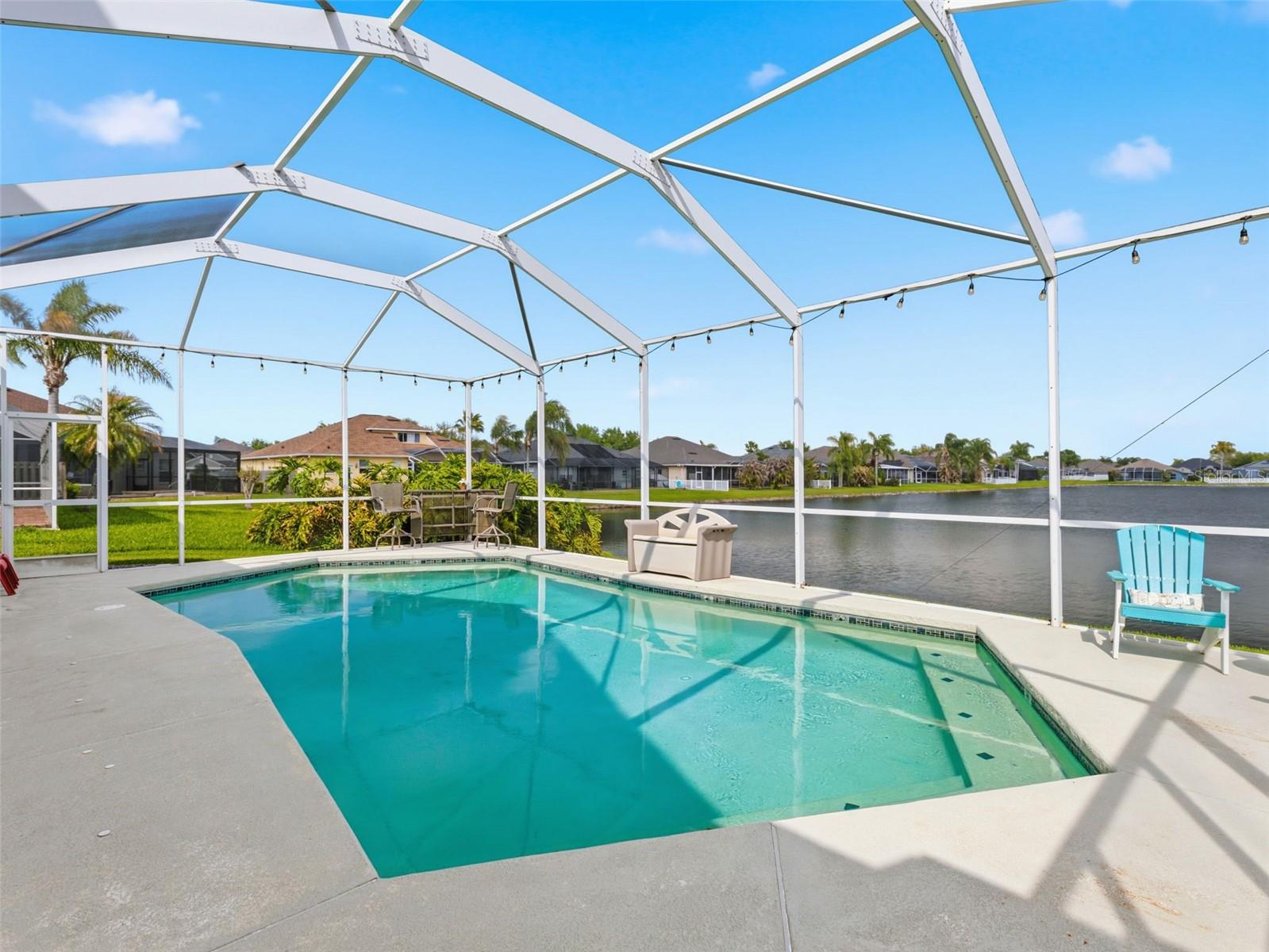 Image 36 of 53 For 22548 Cliffside Way