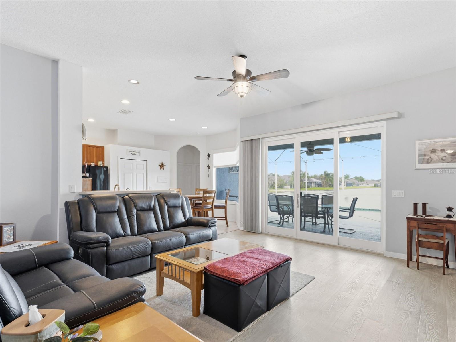 Image 6 of 53 For 22548 Cliffside Way