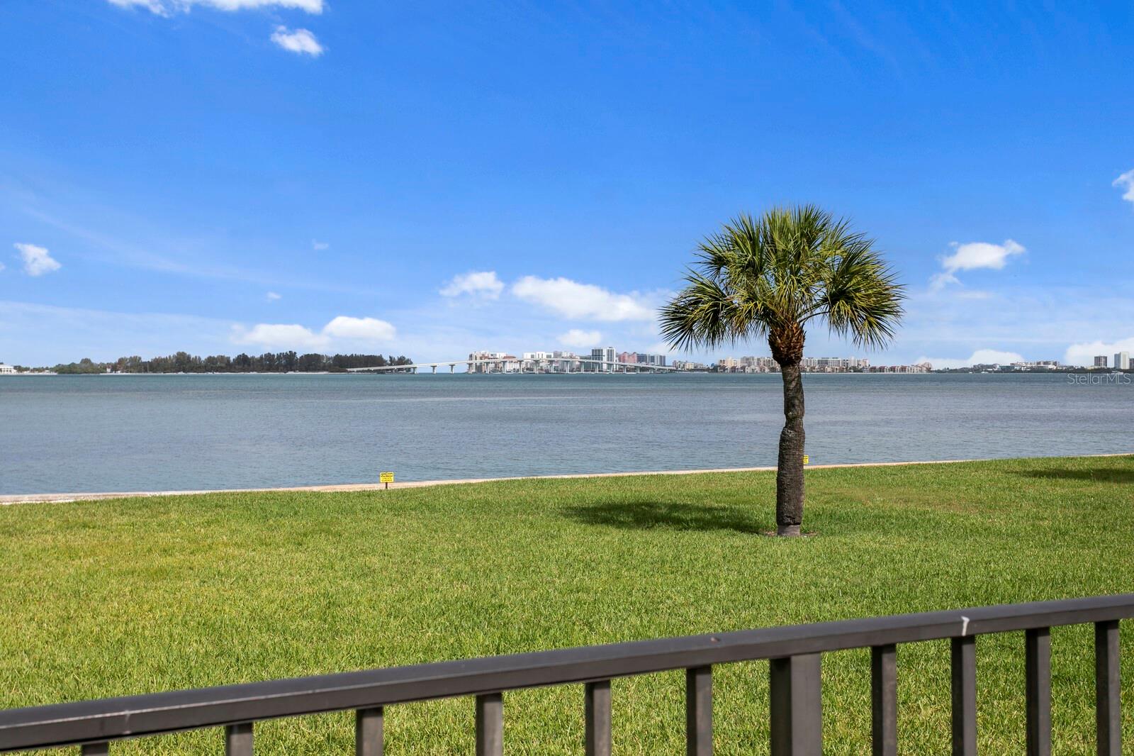 Image 17 of 22 For 100 Oakmont Lane 105