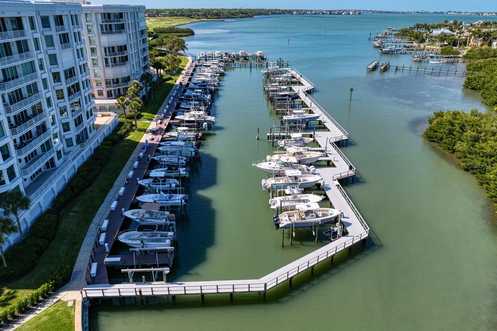 Image 7 of 22 For 100 Oakmont Lane 105