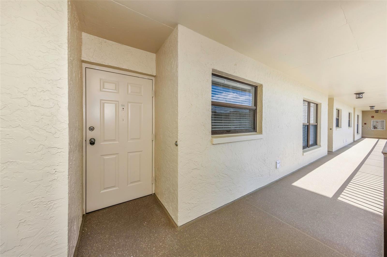 Image 3 of 57 For 1000 Cove Cay Drive 5d