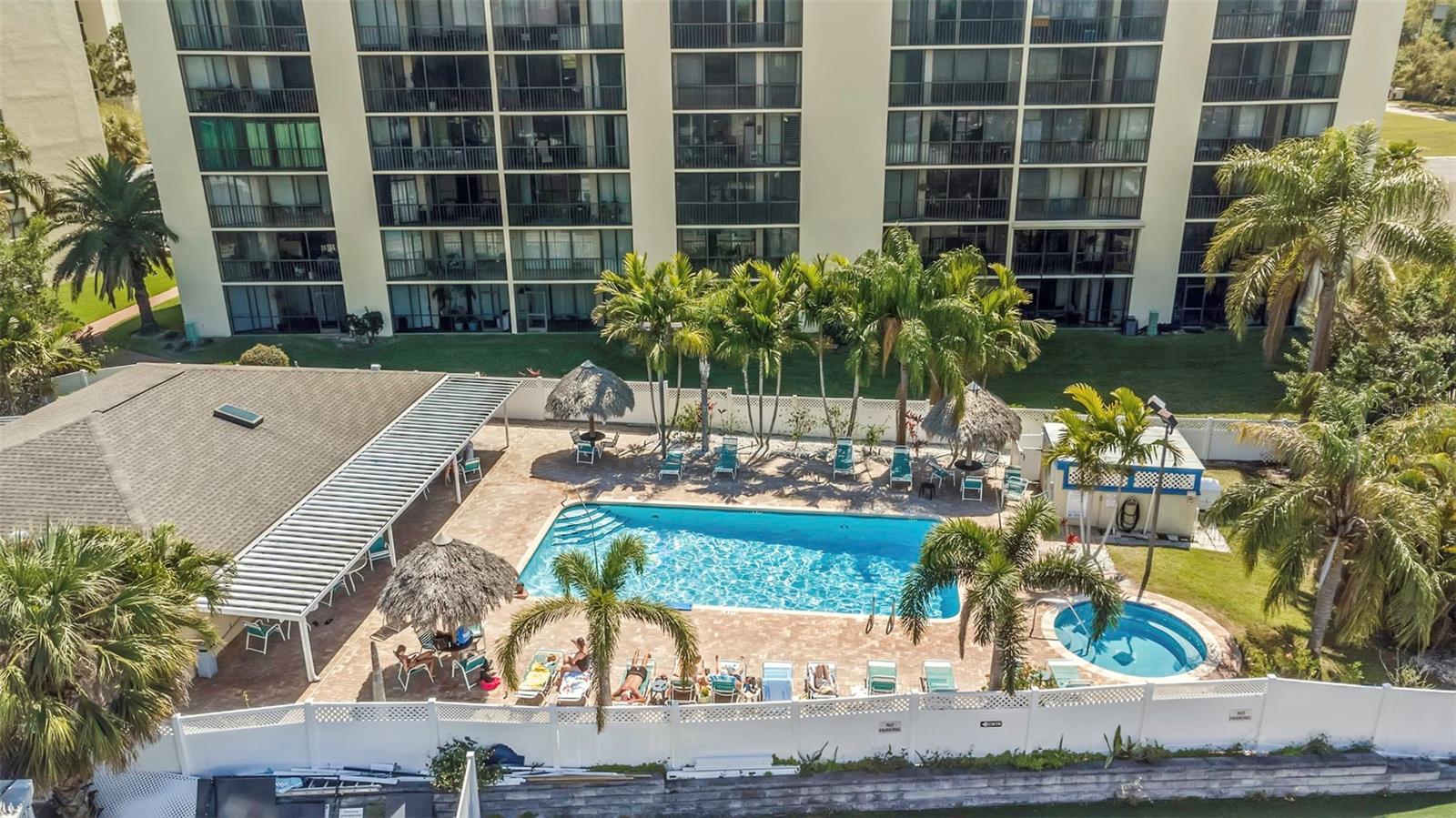 Image 45 of 57 For 1000 Cove Cay Drive 5d