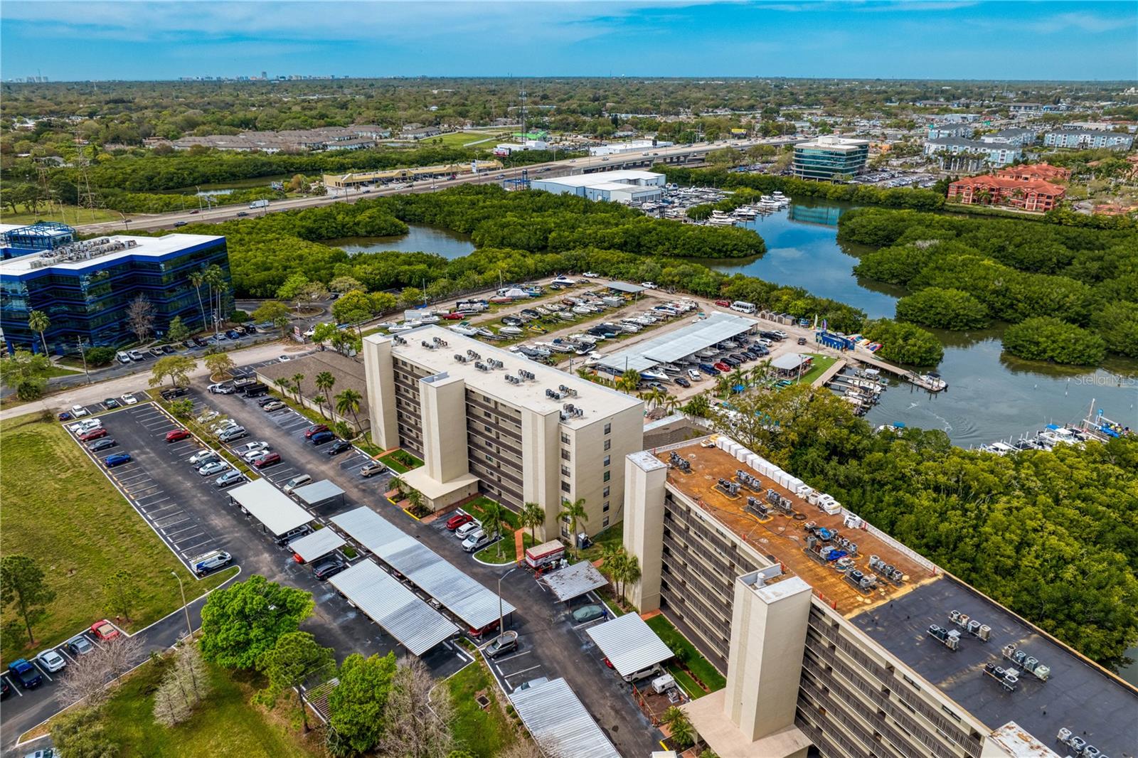 Image 53 of 57 For 1000 Cove Cay Drive 5d