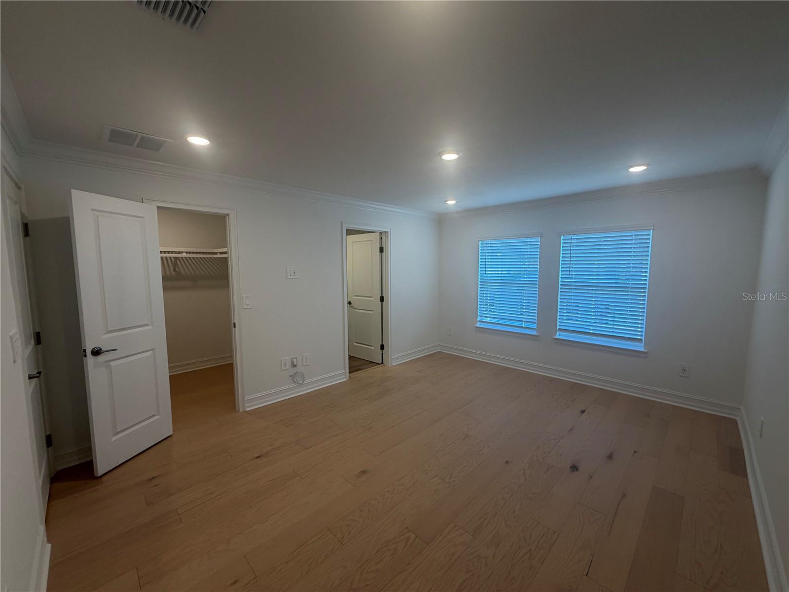 Image 17 of 27 For 1427 Chestnut Street