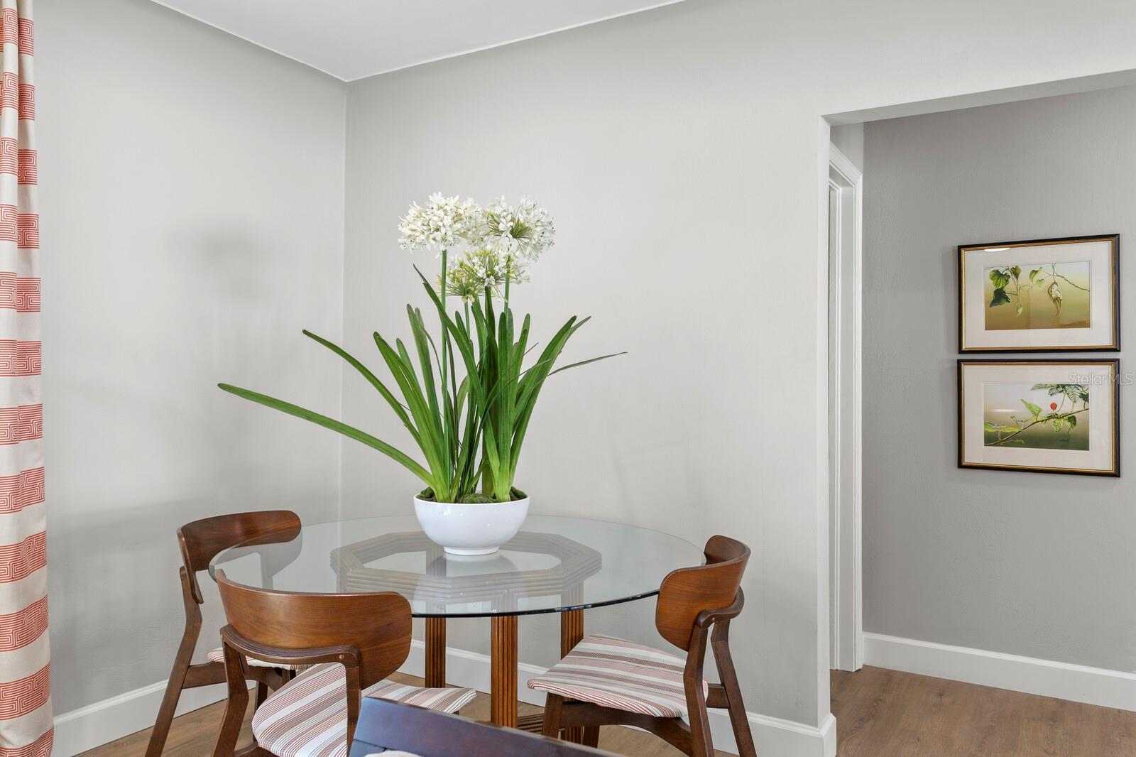 Image 14 of 65 For 262 30th Street N