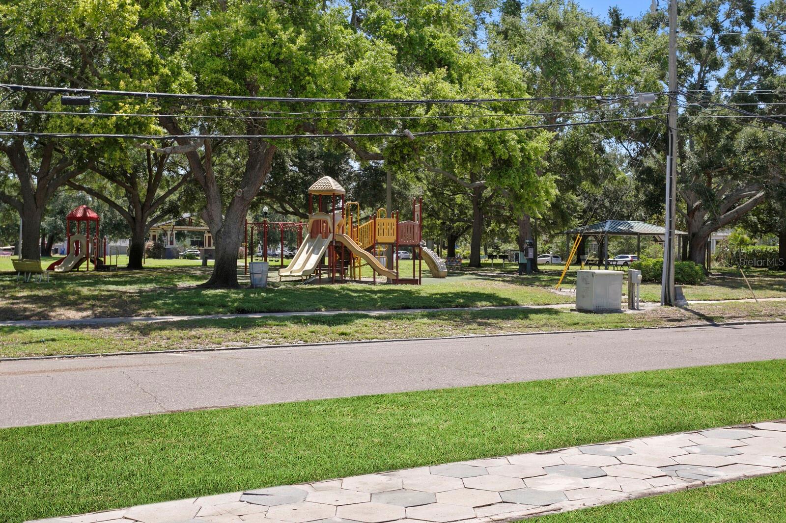 Image 61 of 65 For 262 30th Street N