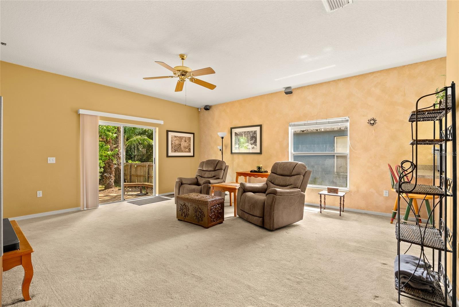 Image 16 of 38 For 8127 Packwood Avenue