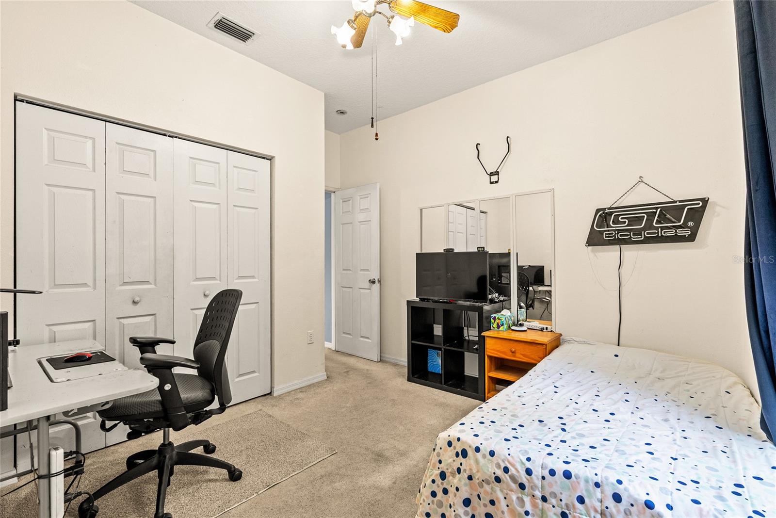 Image 26 of 38 For 8127 Packwood Avenue