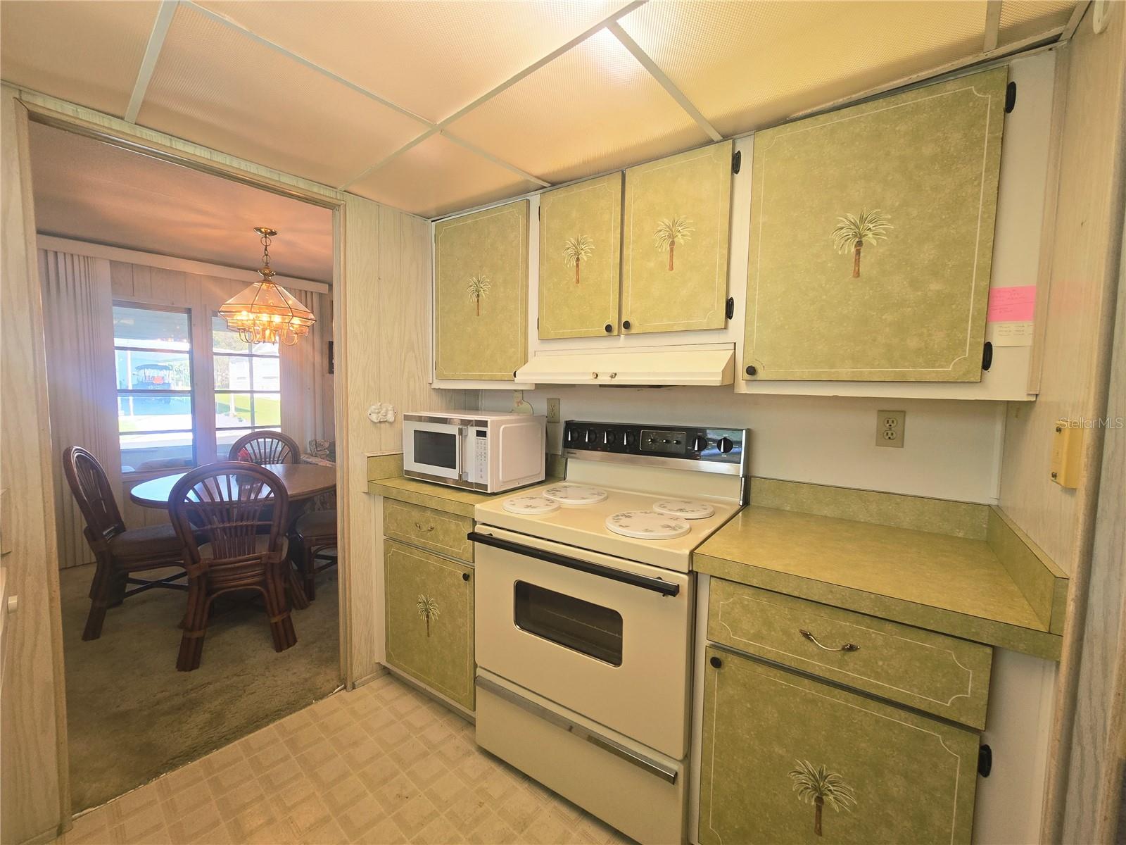 Image 21 of 88 For 39820 Us Highway 19 N 182