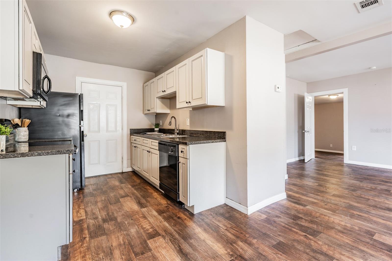 Image 10 of 19 For 5475 70th Lane N