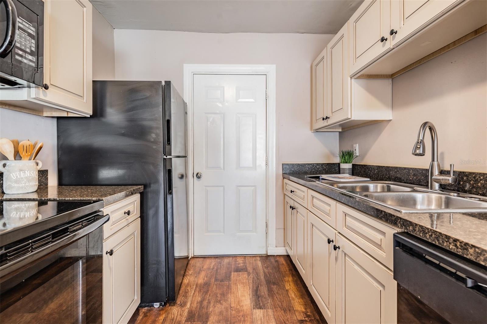 Image 11 of 19 For 5475 70th Lane N