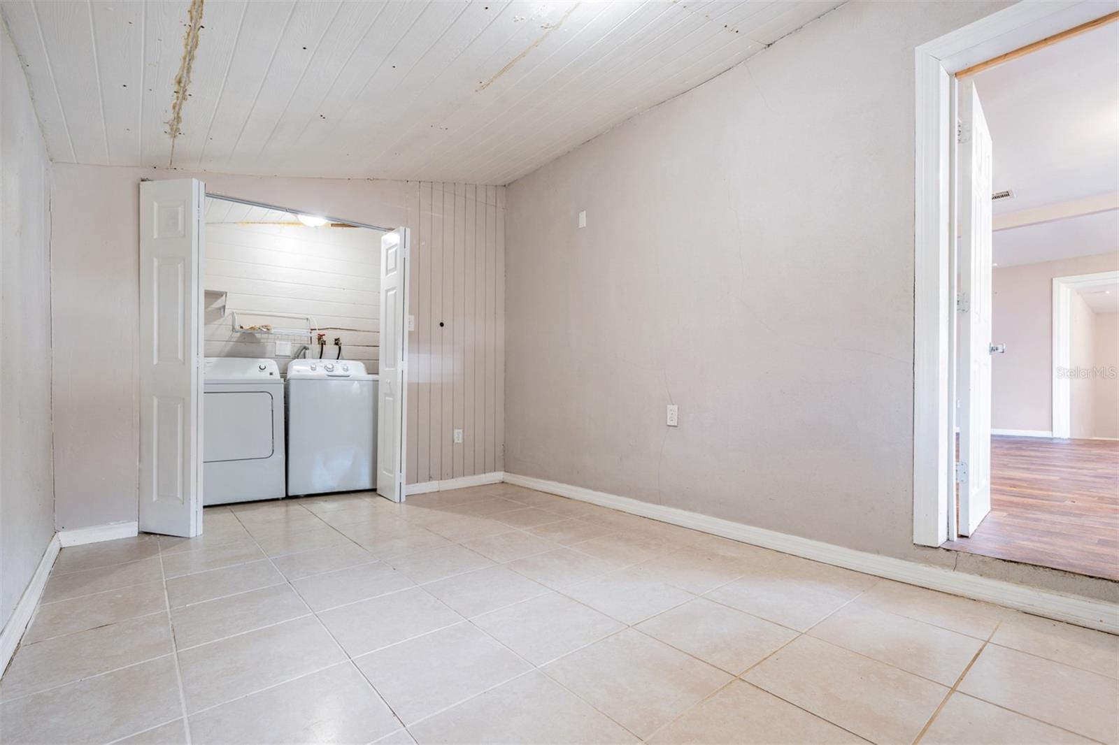 Image 16 of 19 For 5475 70th Lane N