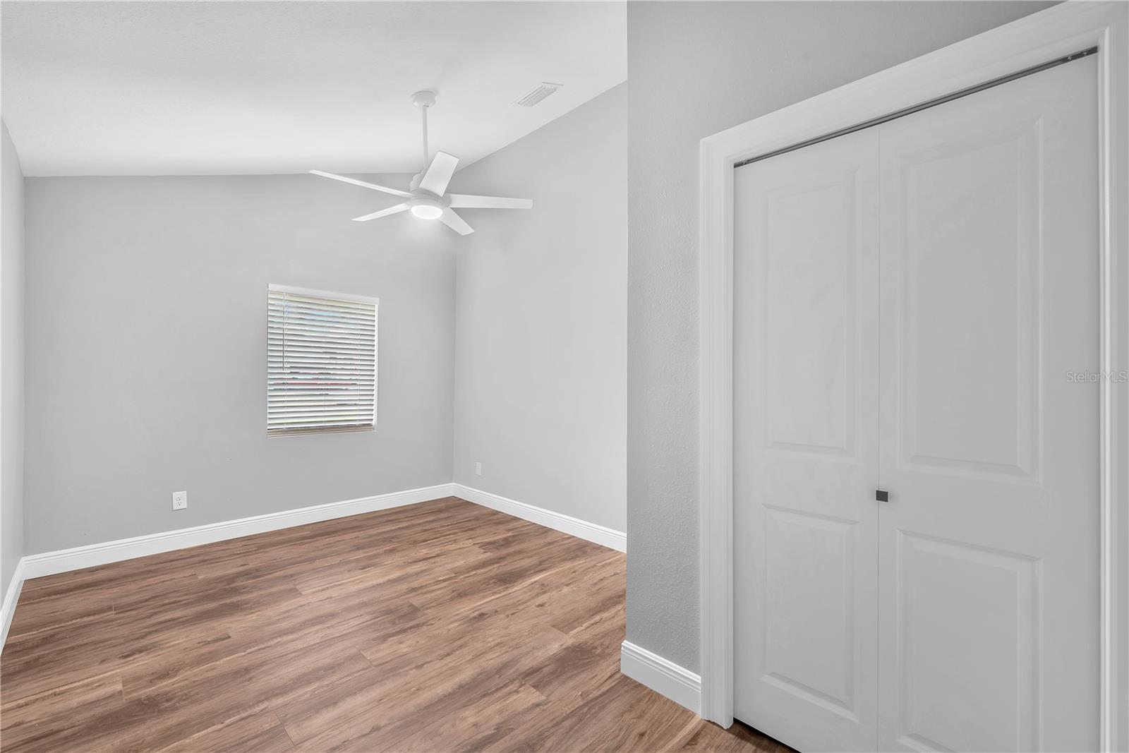 Image 18 of 33 For 3834 Cold Creek Drive