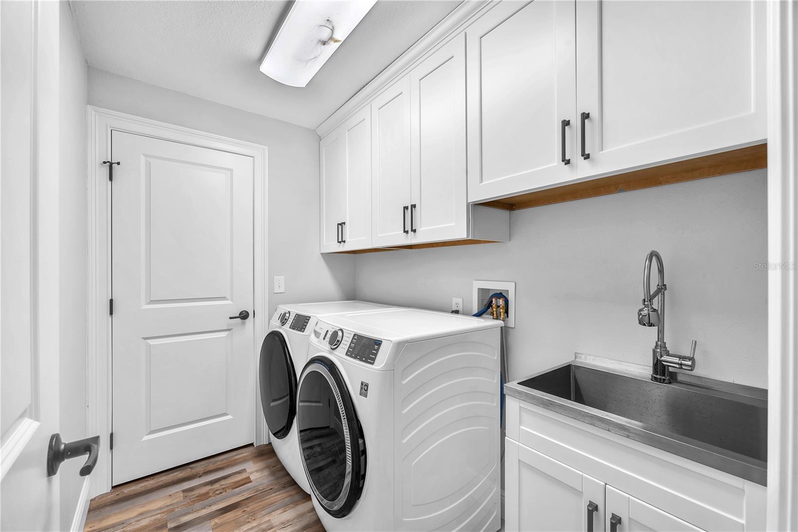 Image 23 of 33 For 3834 Cold Creek Drive