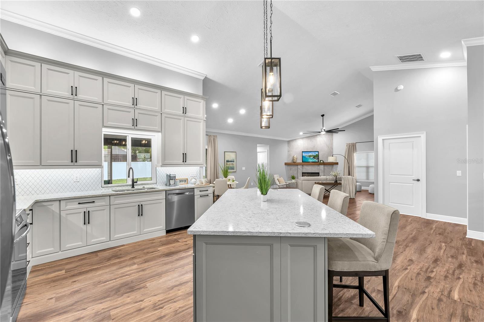 Image 7 of 33 For 3834 Cold Creek Drive