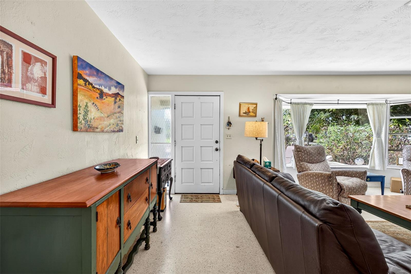 Image 13 of 74 For 6019 8th Avenue N