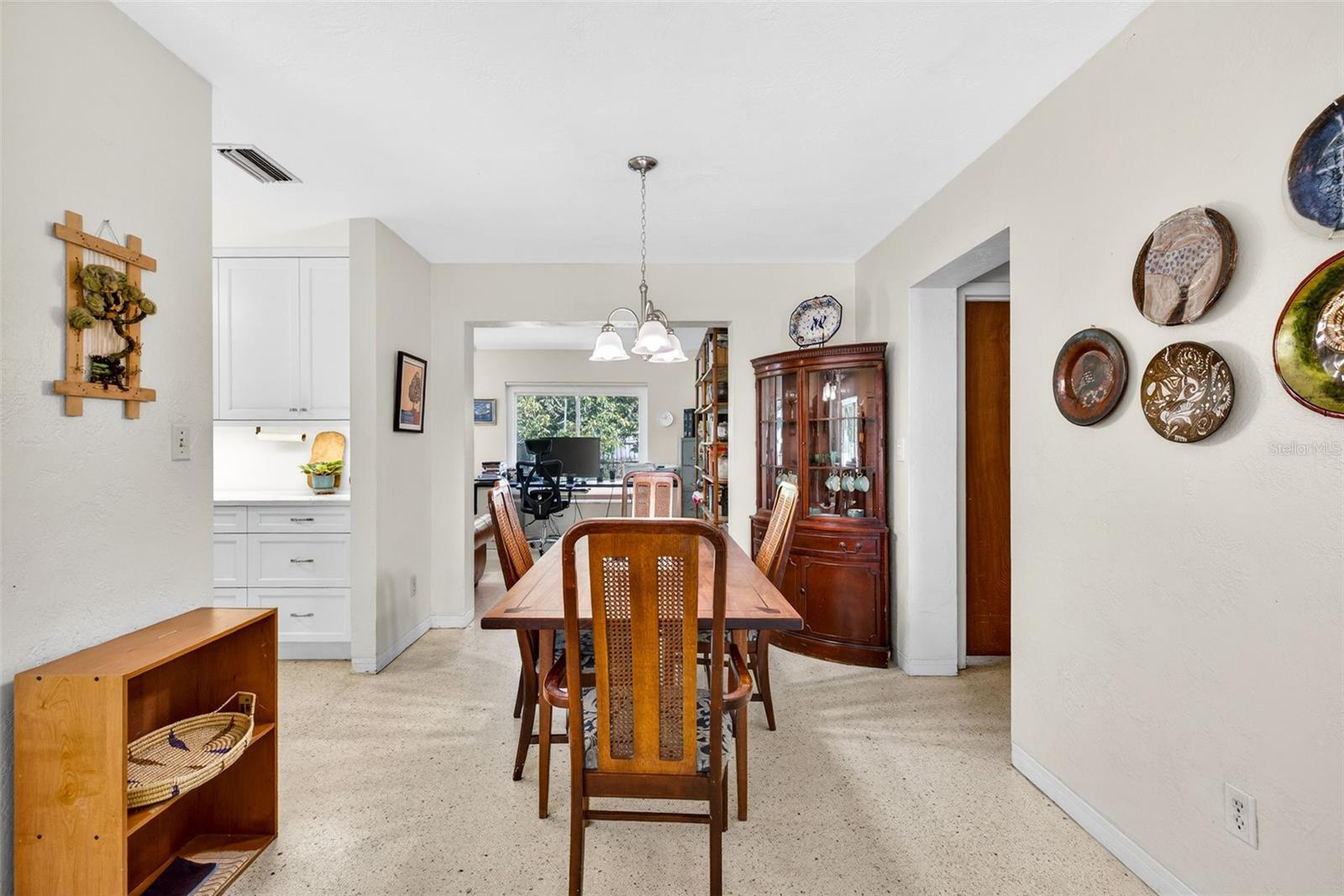 Image 24 of 74 For 6019 8th Avenue N