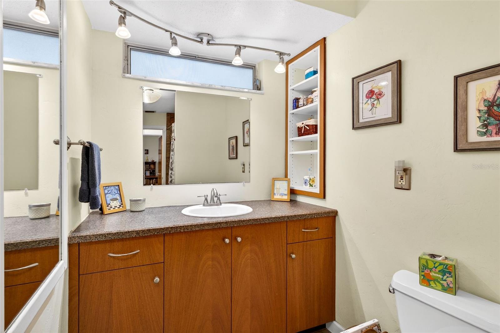 Image 39 of 74 For 6019 8th Avenue N