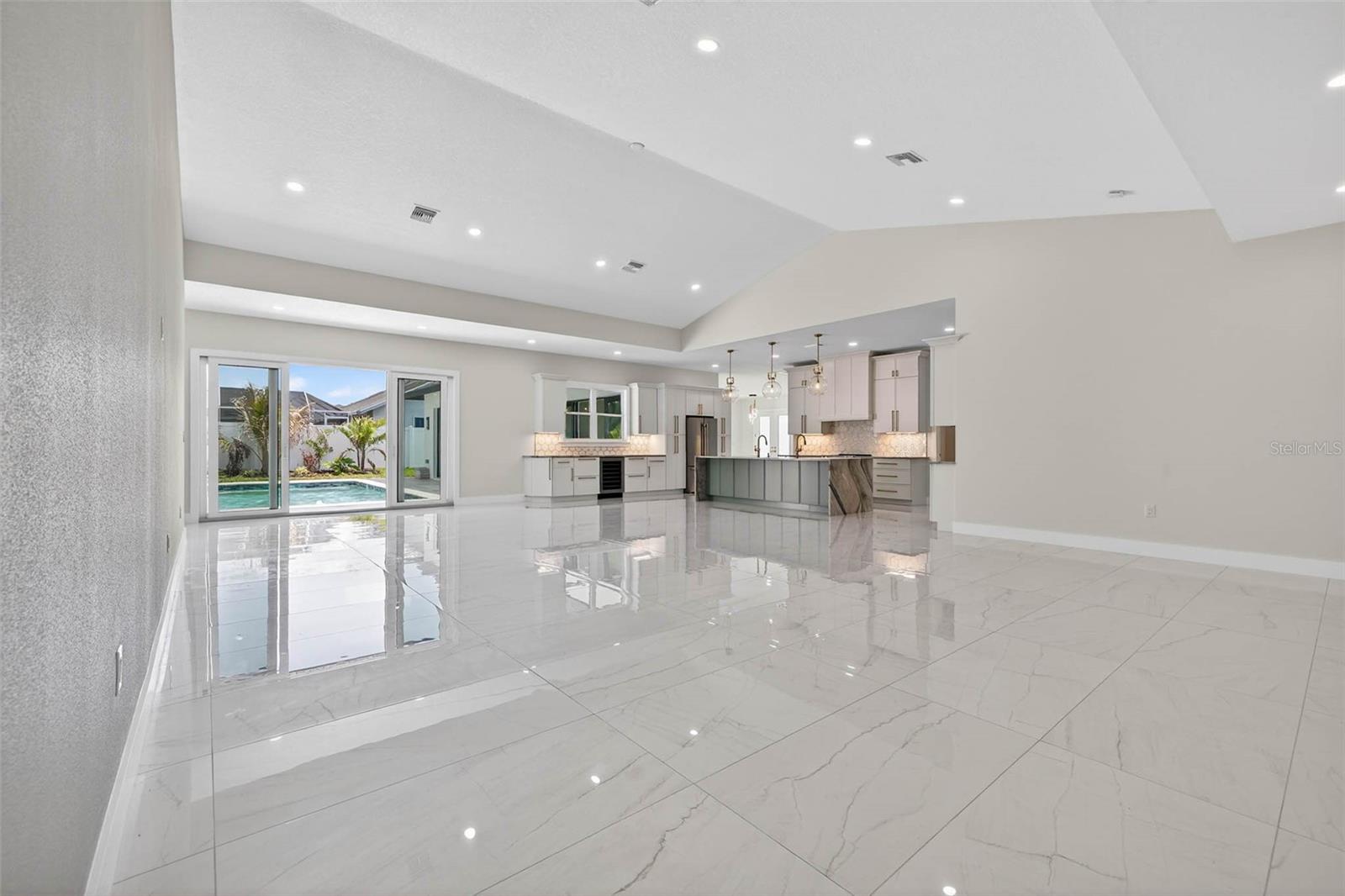 Image 12 of 72 For 14447 Mark Drive