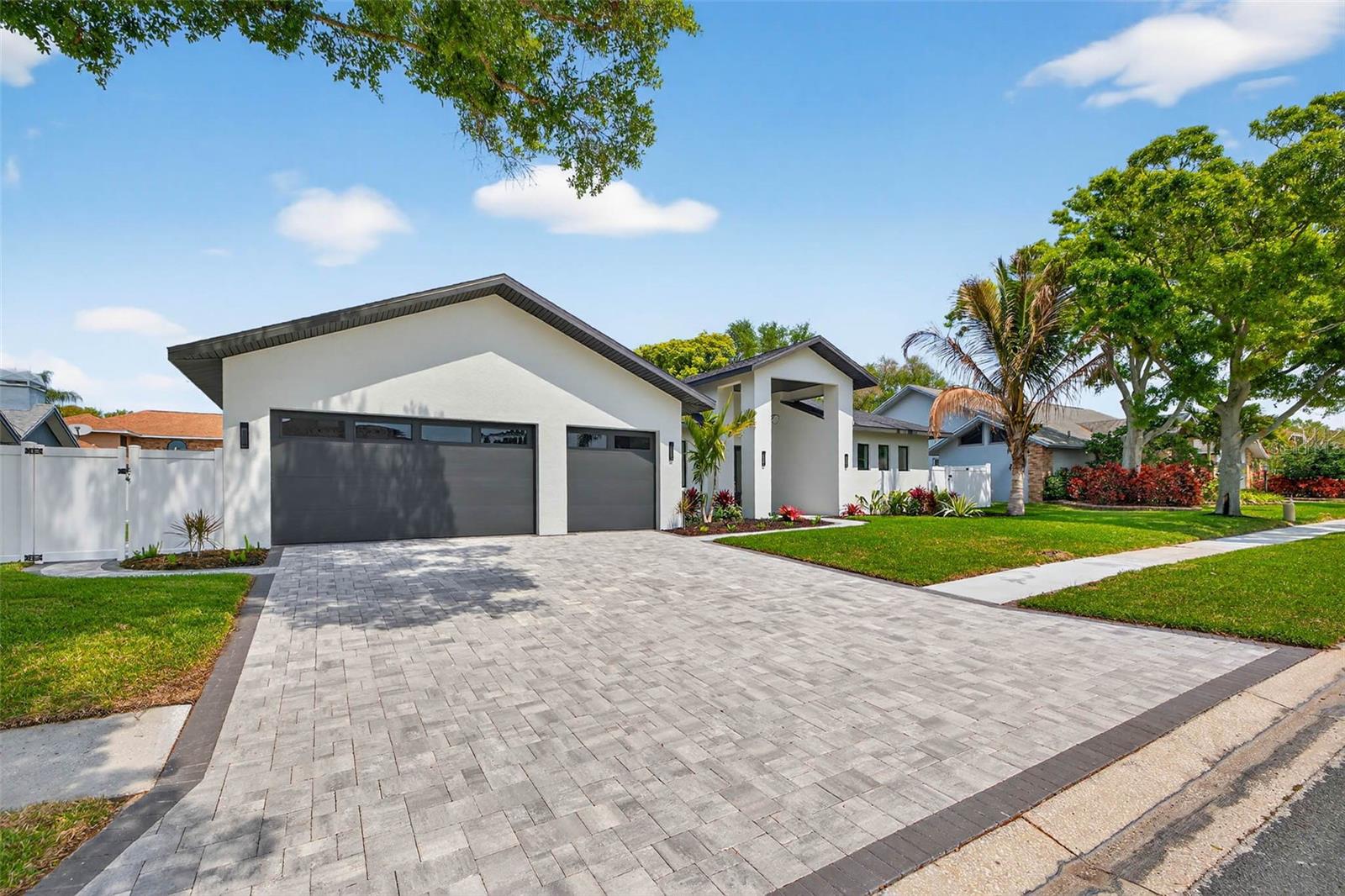 Image 2 of 72 For 14447 Mark Drive