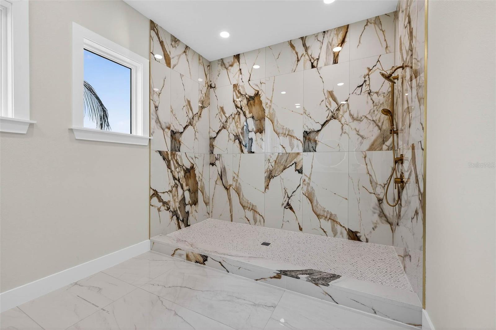 Image 36 of 72 For 14447 Mark Drive