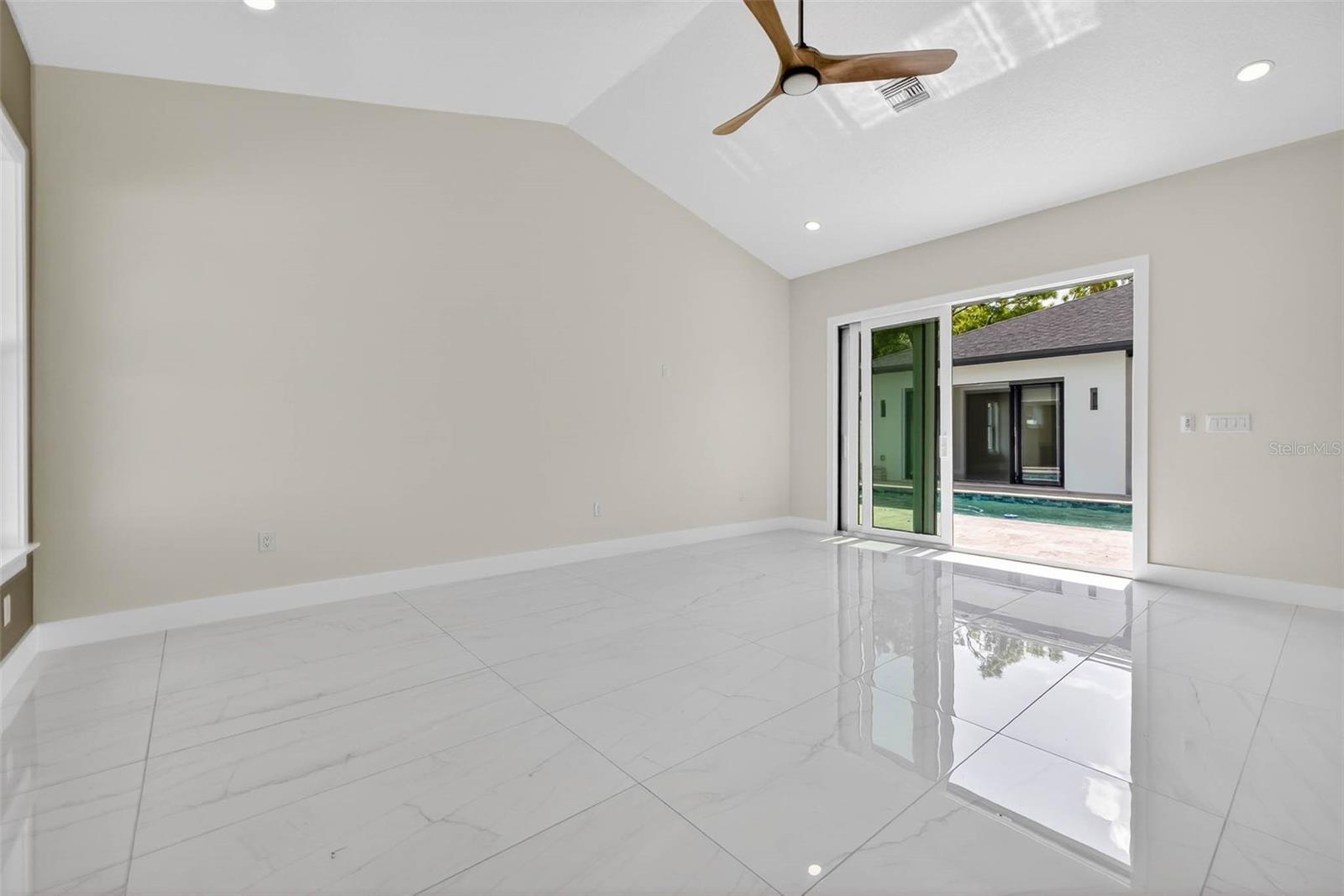 Image 40 of 72 For 14447 Mark Drive