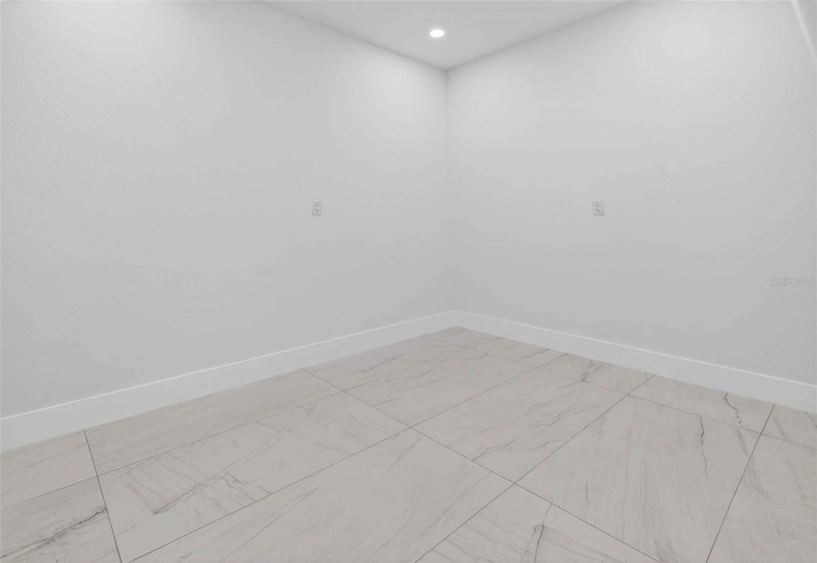 Image 47 of 72 For 14447 Mark Drive