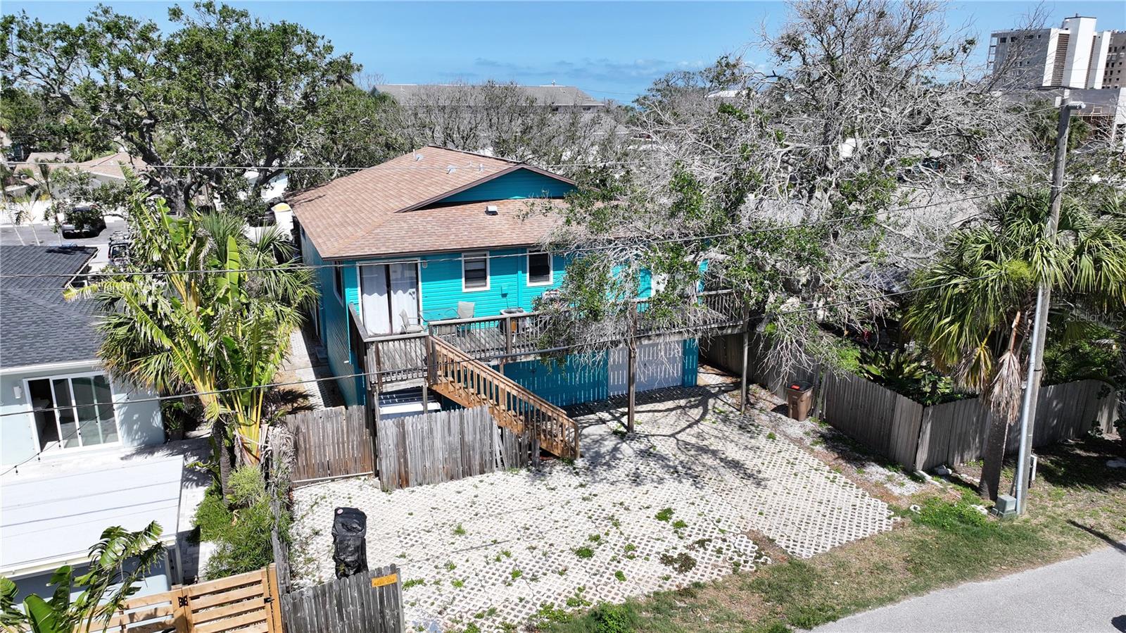 Image 20 of 57 For 725 1st Street