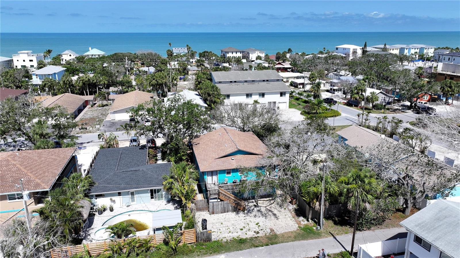 Image 21 of 57 For 725 1st Street