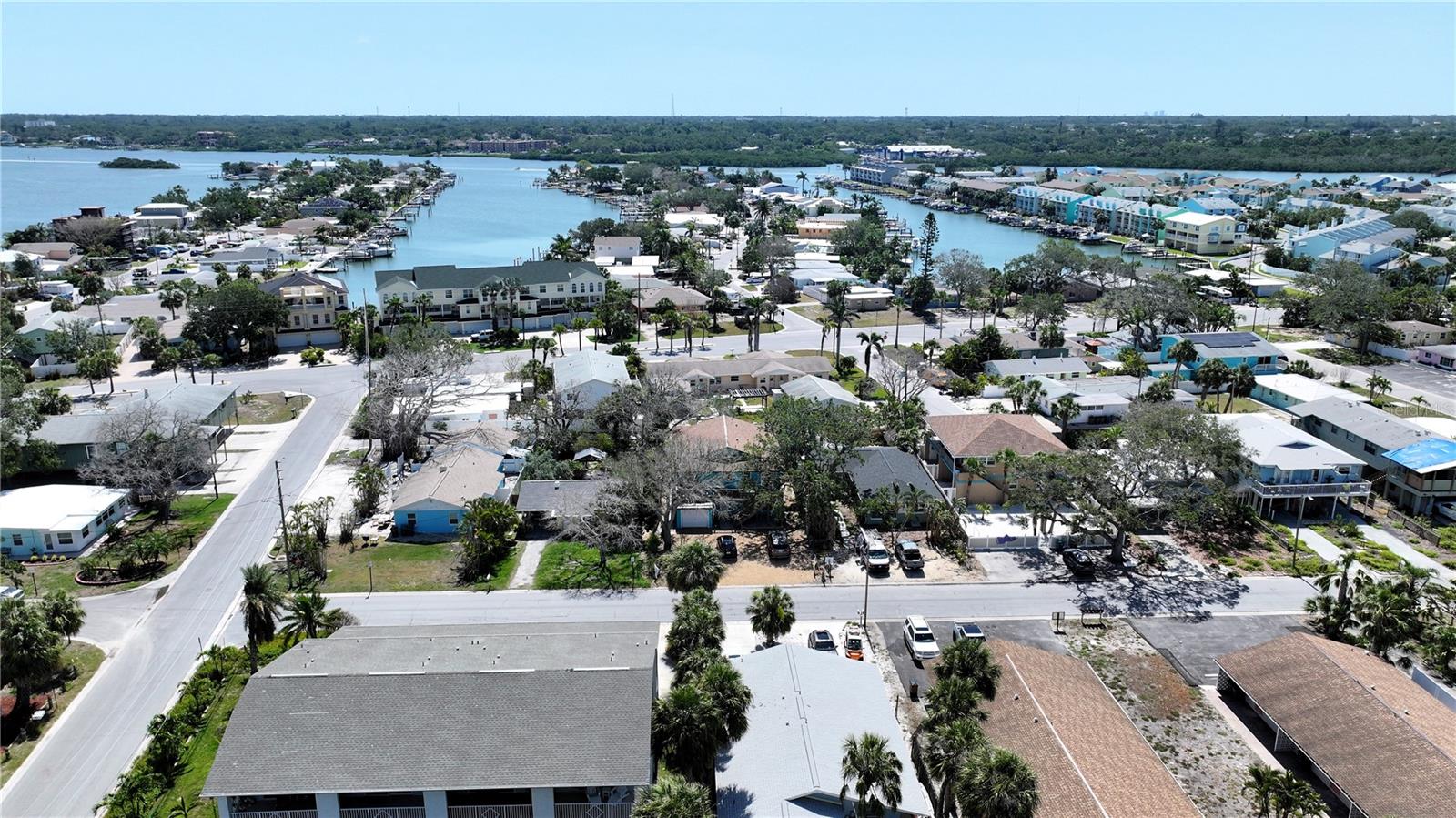 Image 22 of 57 For 725 1st Street