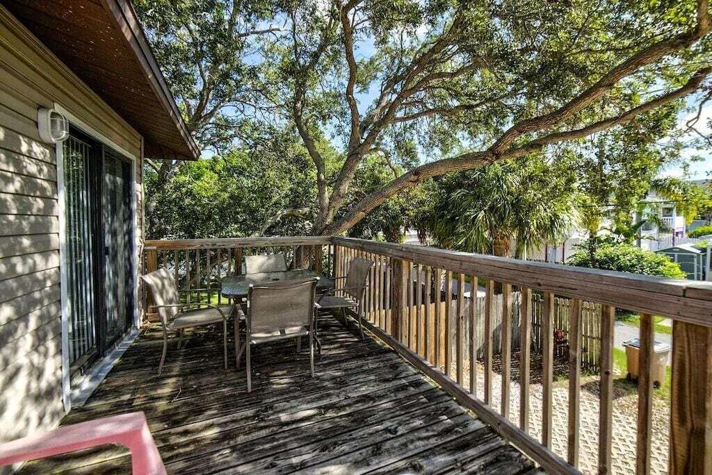 Image 35 of 57 For 725 1st Street