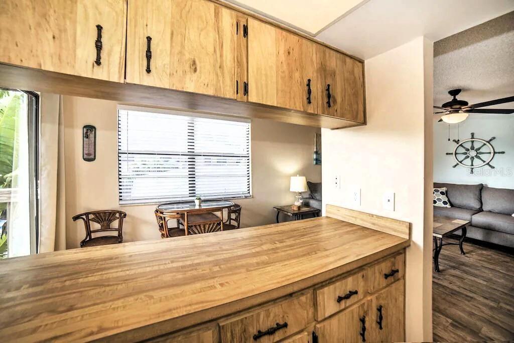 Image 50 of 57 For 725 1st Street