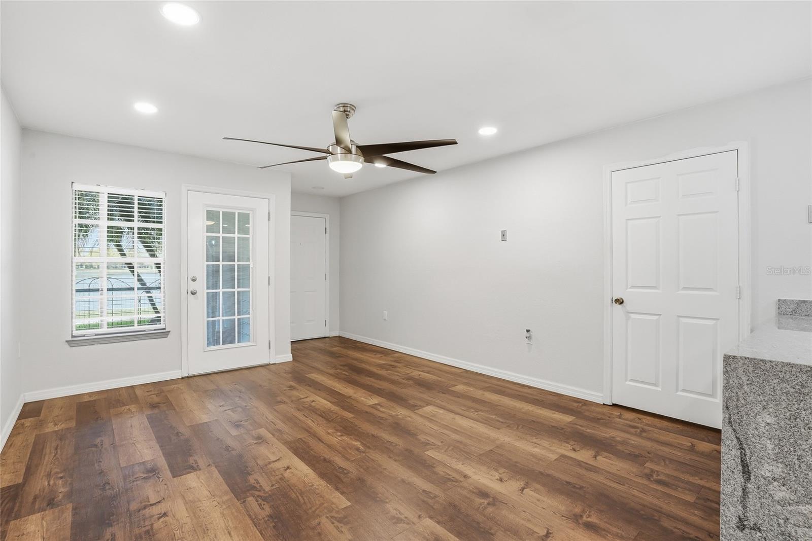 Image 8 of 48 For 8809 Manor Loop 106