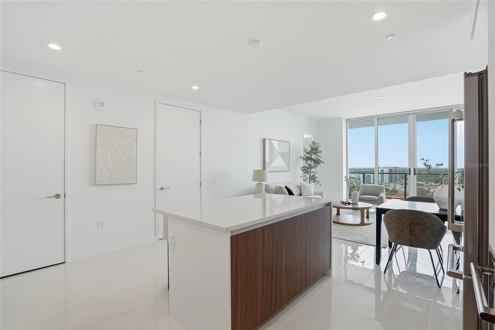 Image 9 of 71 For 400 Central Avenue 2008