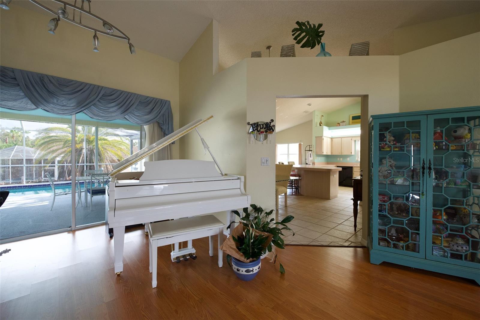 Image 19 of 28 For 7404 Cool Breeze Court