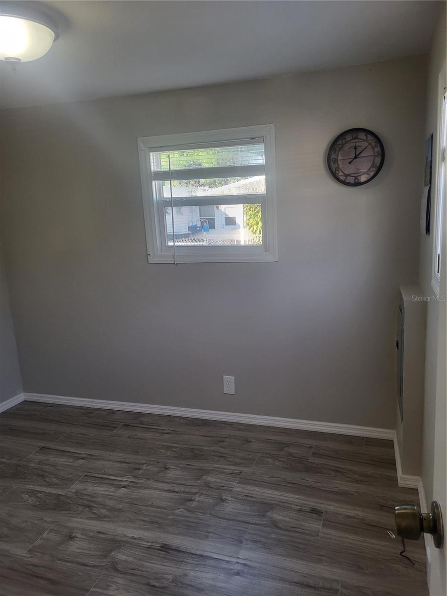 Image 11 of 26 For 6580 Seminole Boulevard 424