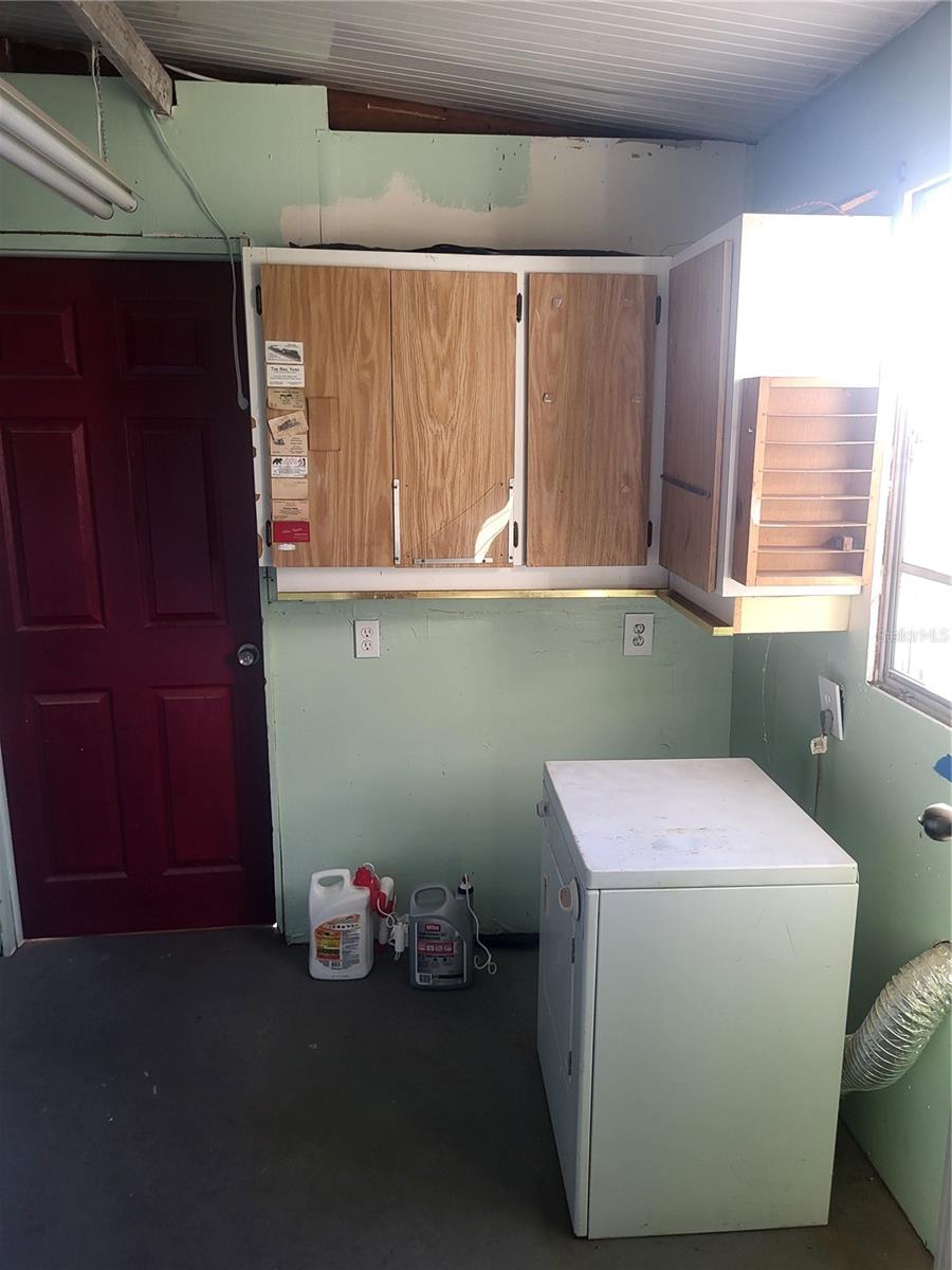 Image 19 of 26 For 6580 Seminole Boulevard 424