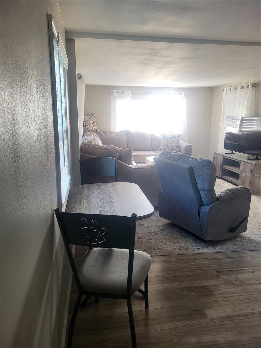 Image 22 of 26 For 6580 Seminole Boulevard 424