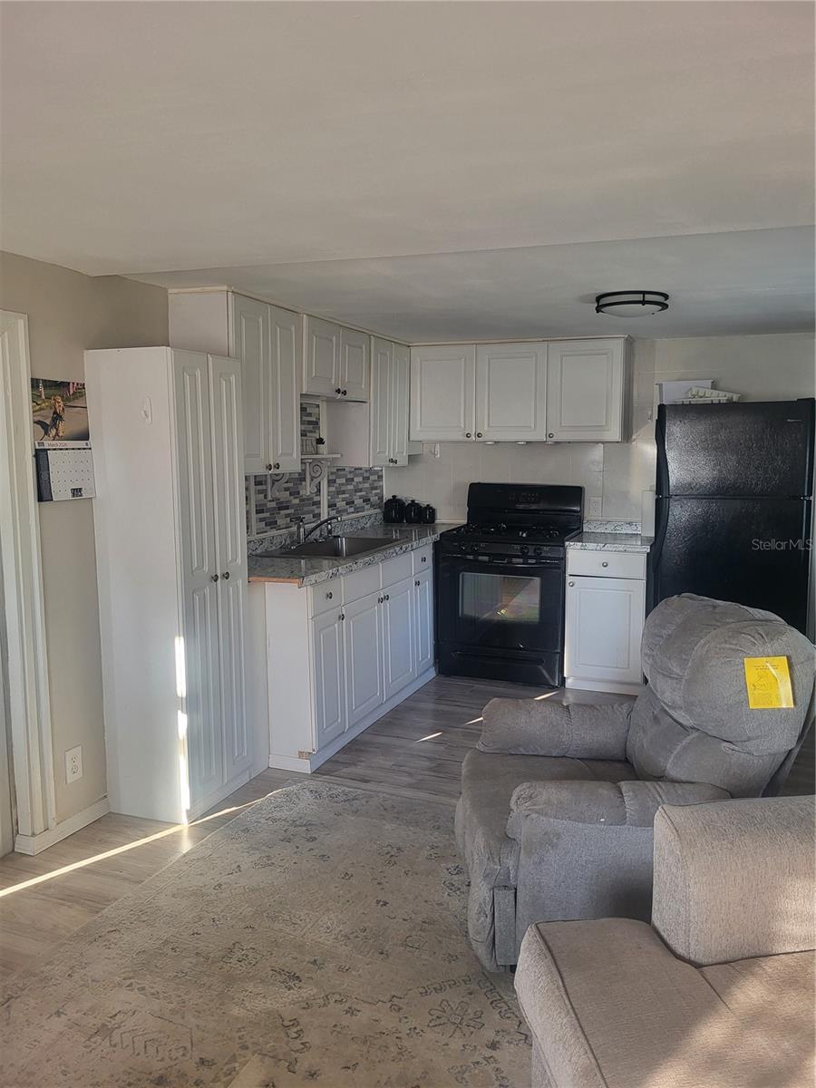 Image 7 of 26 For 6580 Seminole Boulevard 424