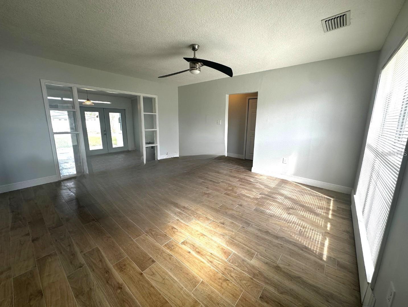 Image 14 of 21 For 1790 Santa Barbara Drive