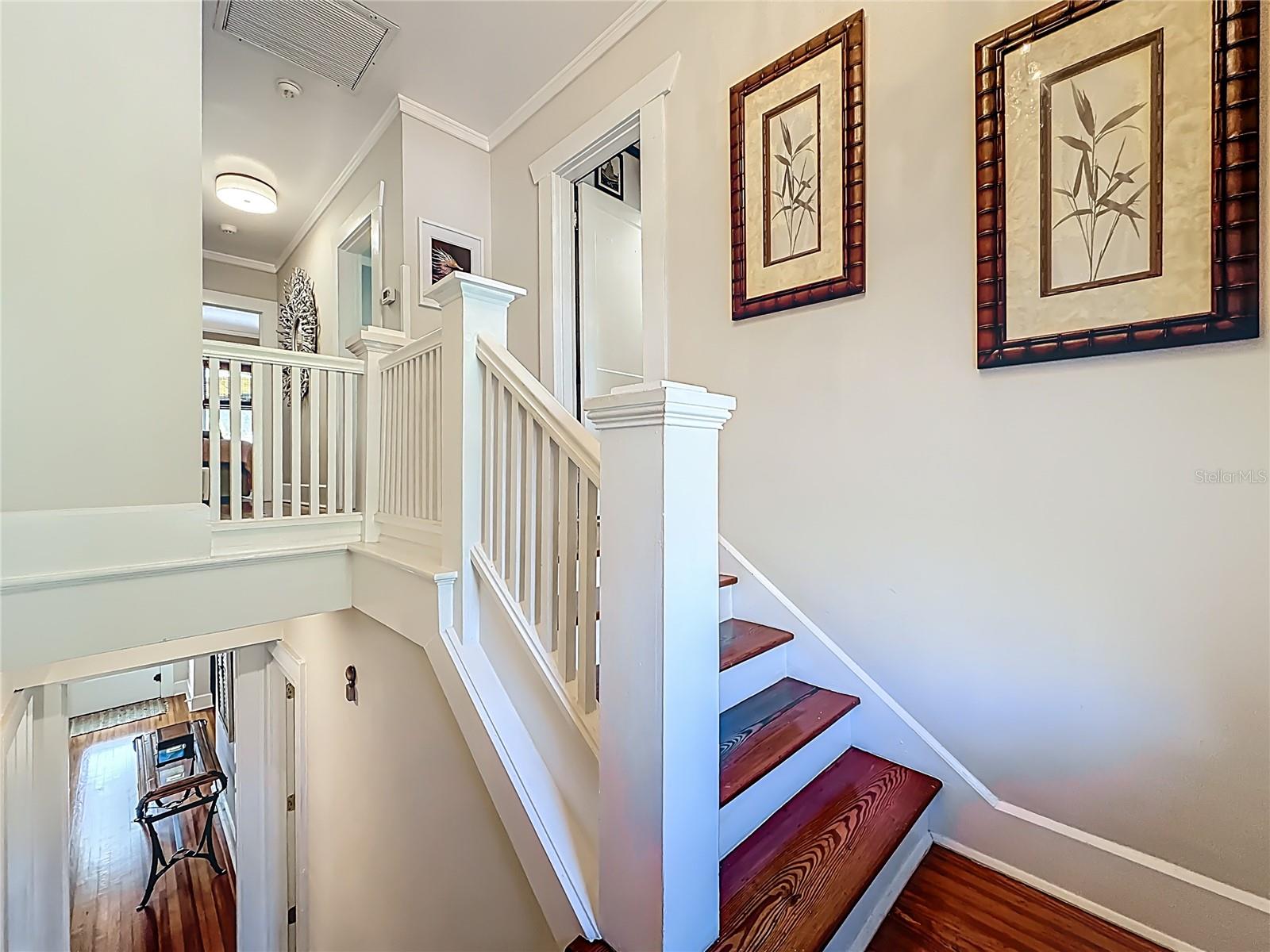 Listing photo id 18 for 315 8th Avenue Ne