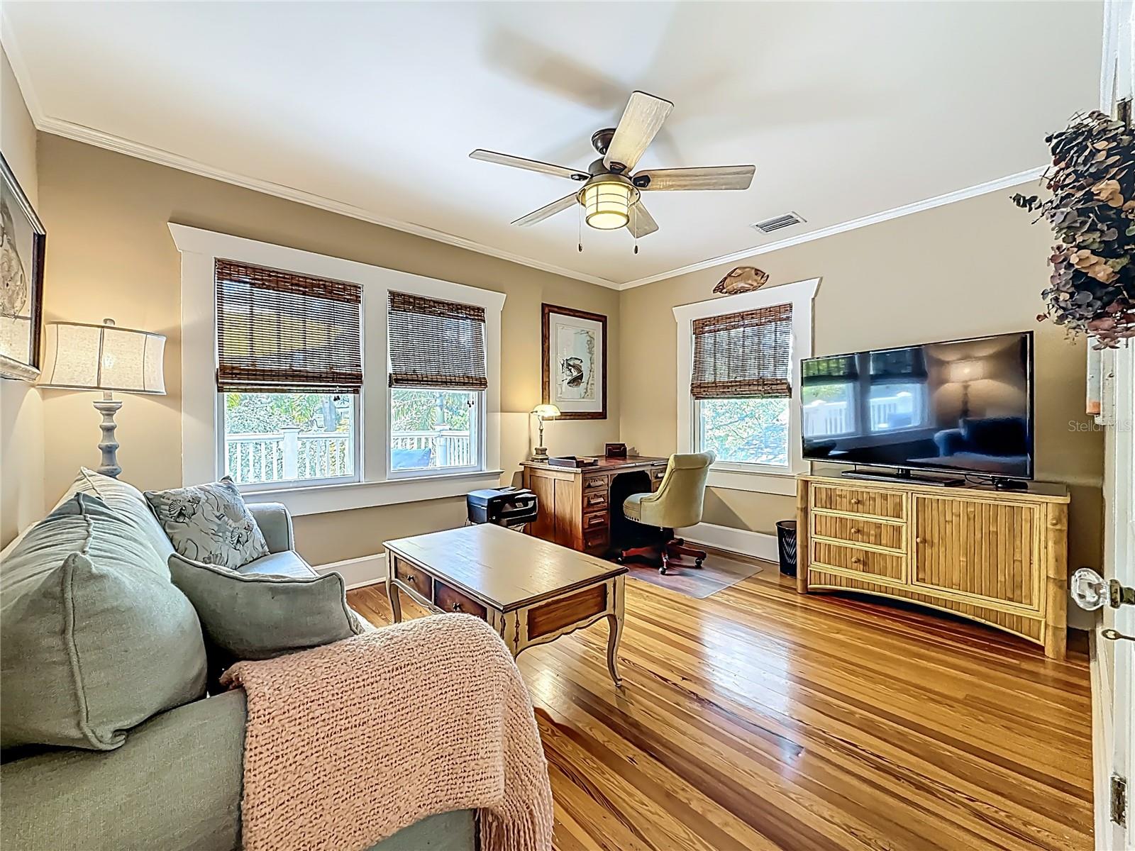 Listing photo id 19 for 315 8th Avenue Ne