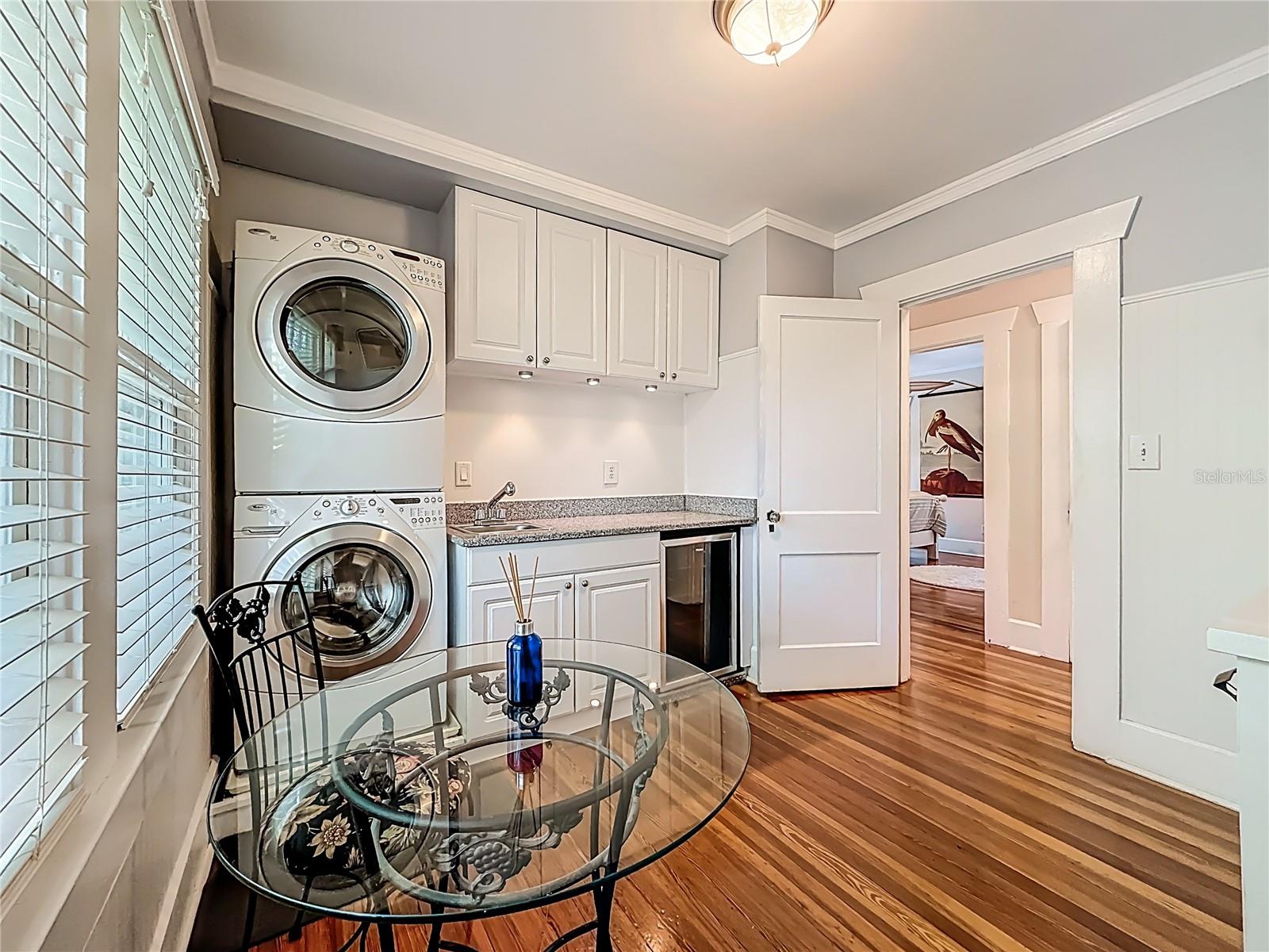 Listing photo id 24 for 315 8th Avenue Ne